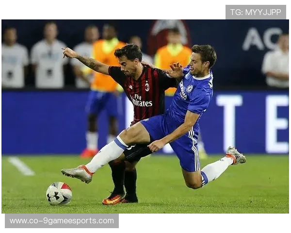 足球球星经典转球技巧解析与动作用法图解教学